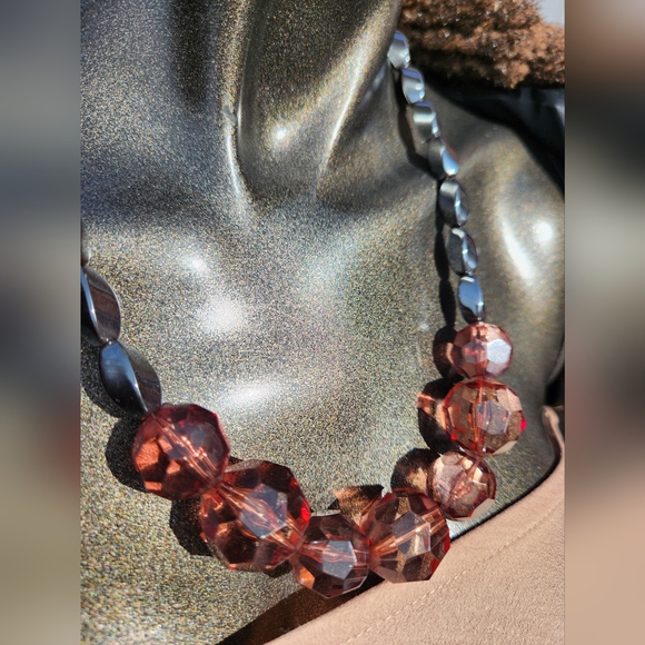 ✨️Faceted Purplish-Wine Glass and Hematite Beaded Necklace - Handcrafted - Picture 10 of 10